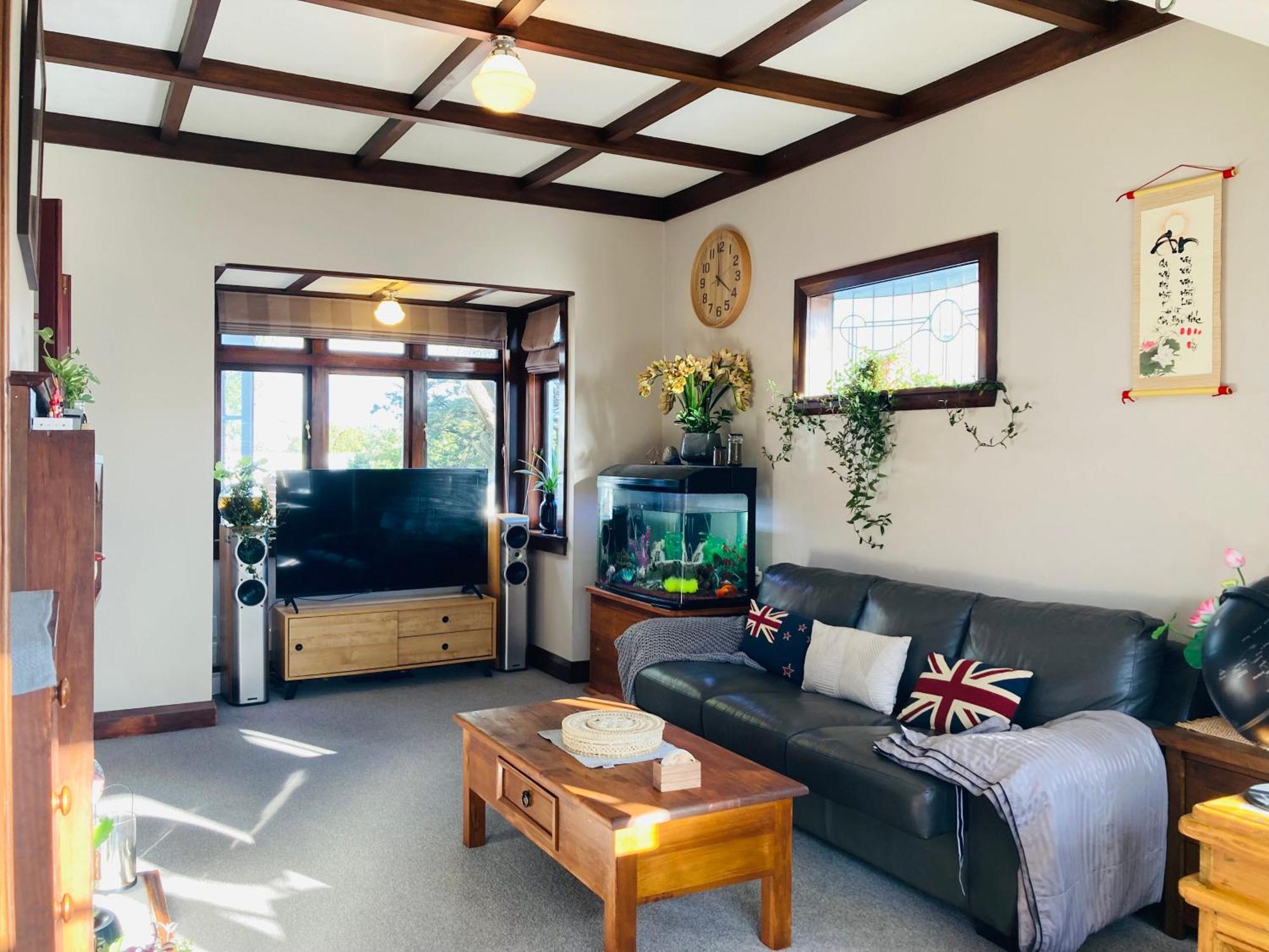 Spacious And Sunny Master Bedroom With Shared Bathrooms Auckland Exterior foto