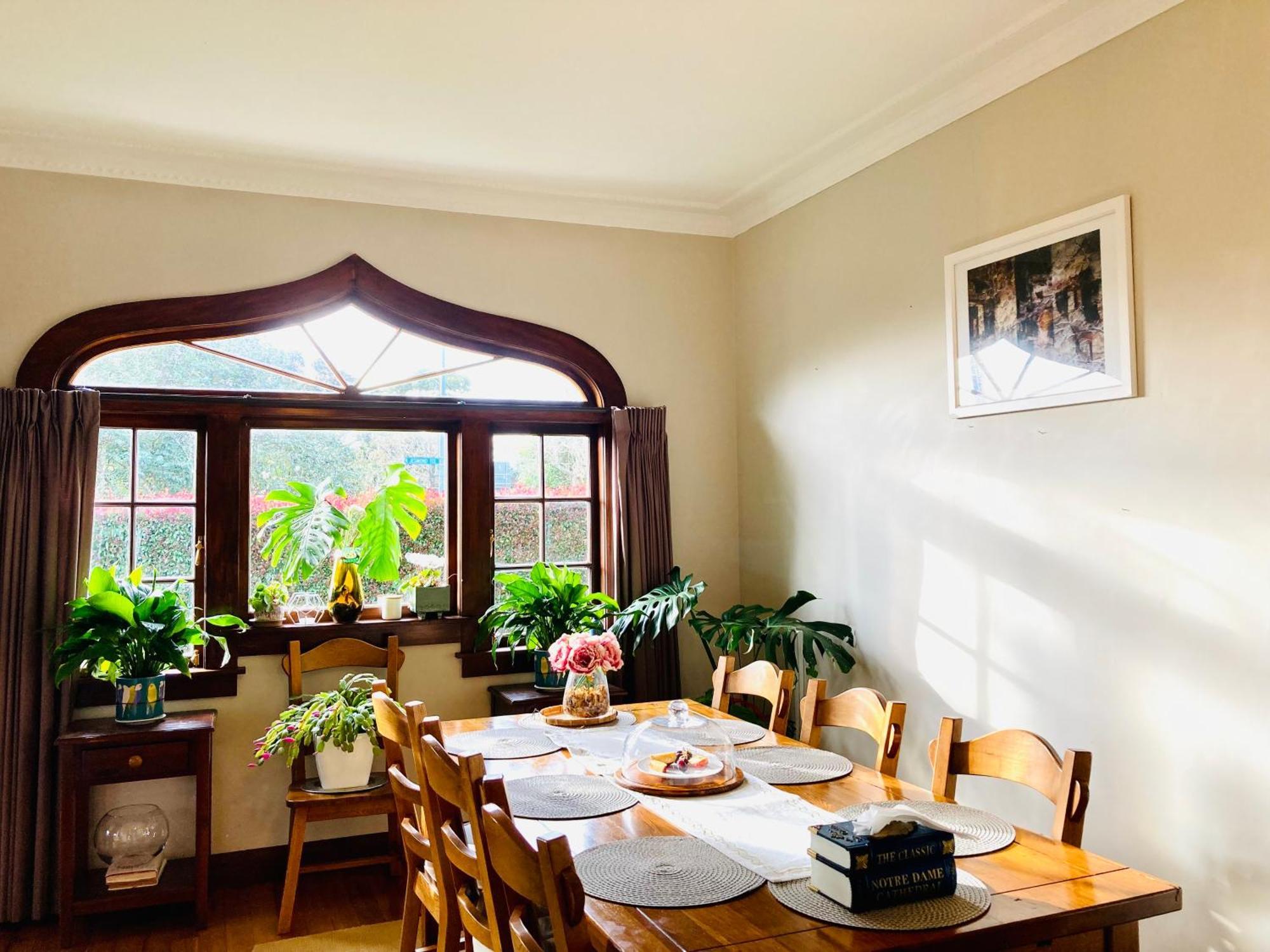Spacious And Sunny Master Bedroom With Shared Bathrooms Auckland Exterior foto