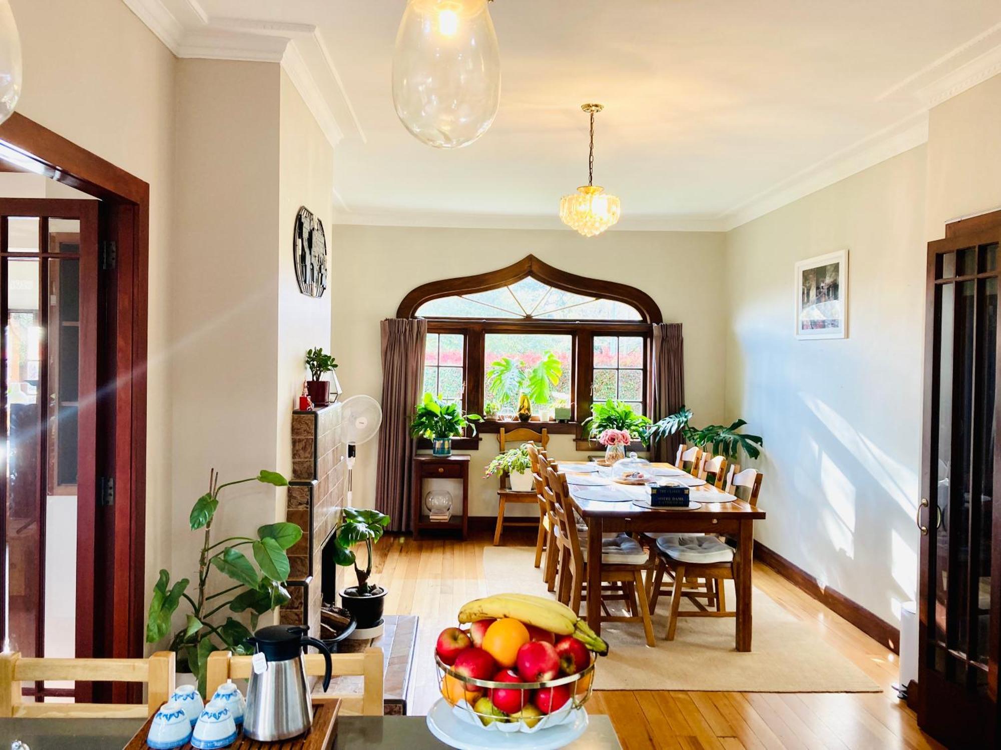 Spacious And Sunny Master Bedroom With Shared Bathrooms Auckland Exterior foto